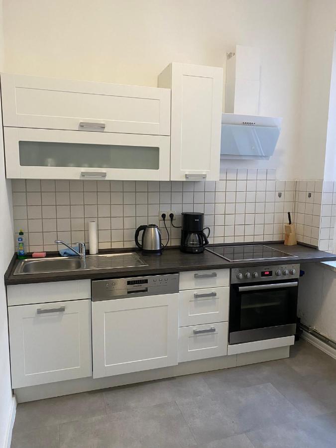 Modernes Apartment Mit 2 Schlafzimmern Und Privatparkplatz Nahe Innenstadt 新明斯特 外观 照片