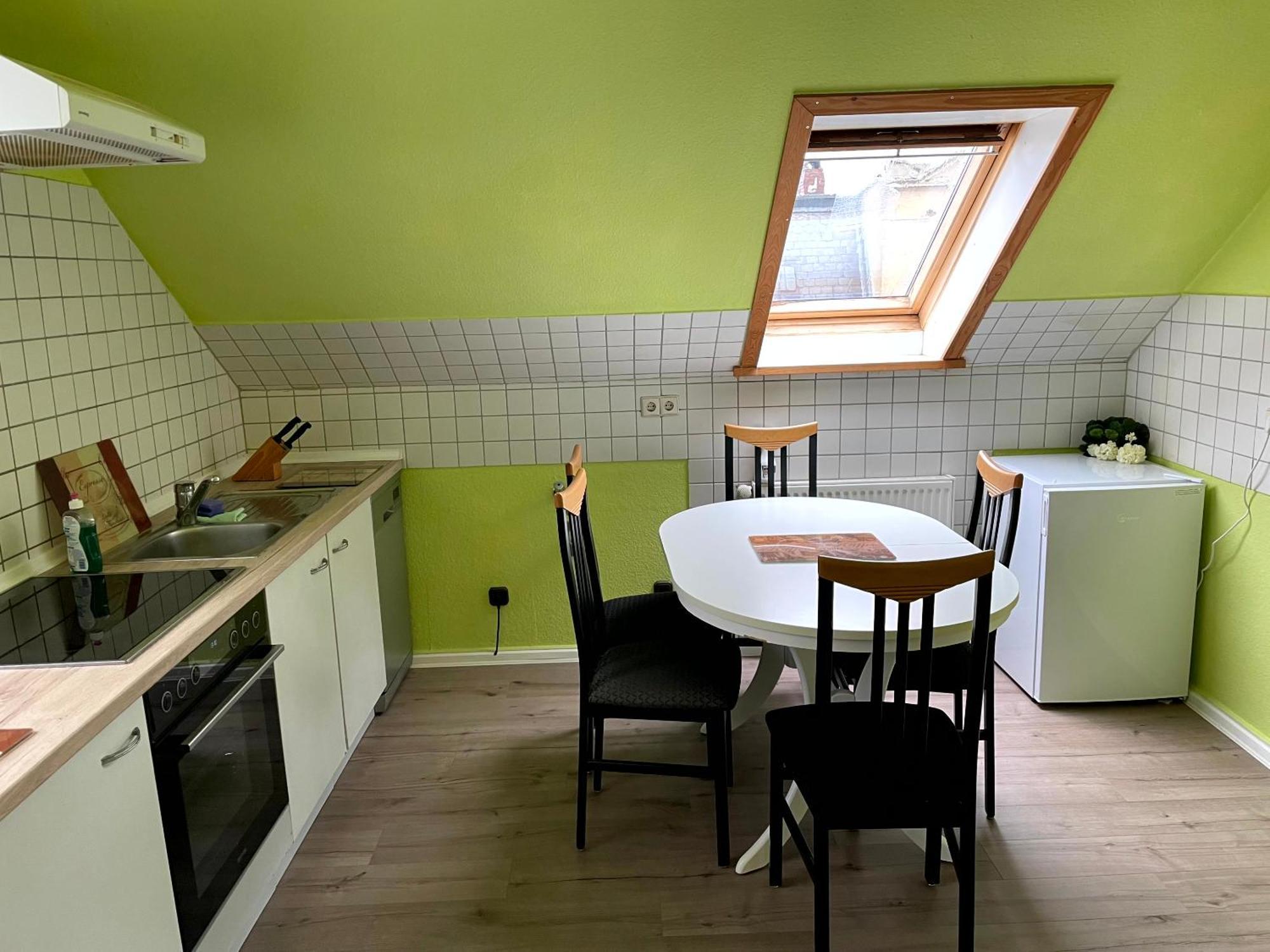 Modernes Apartment Mit 2 Schlafzimmern Und Privatparkplatz Nahe Innenstadt 新明斯特 外观 照片